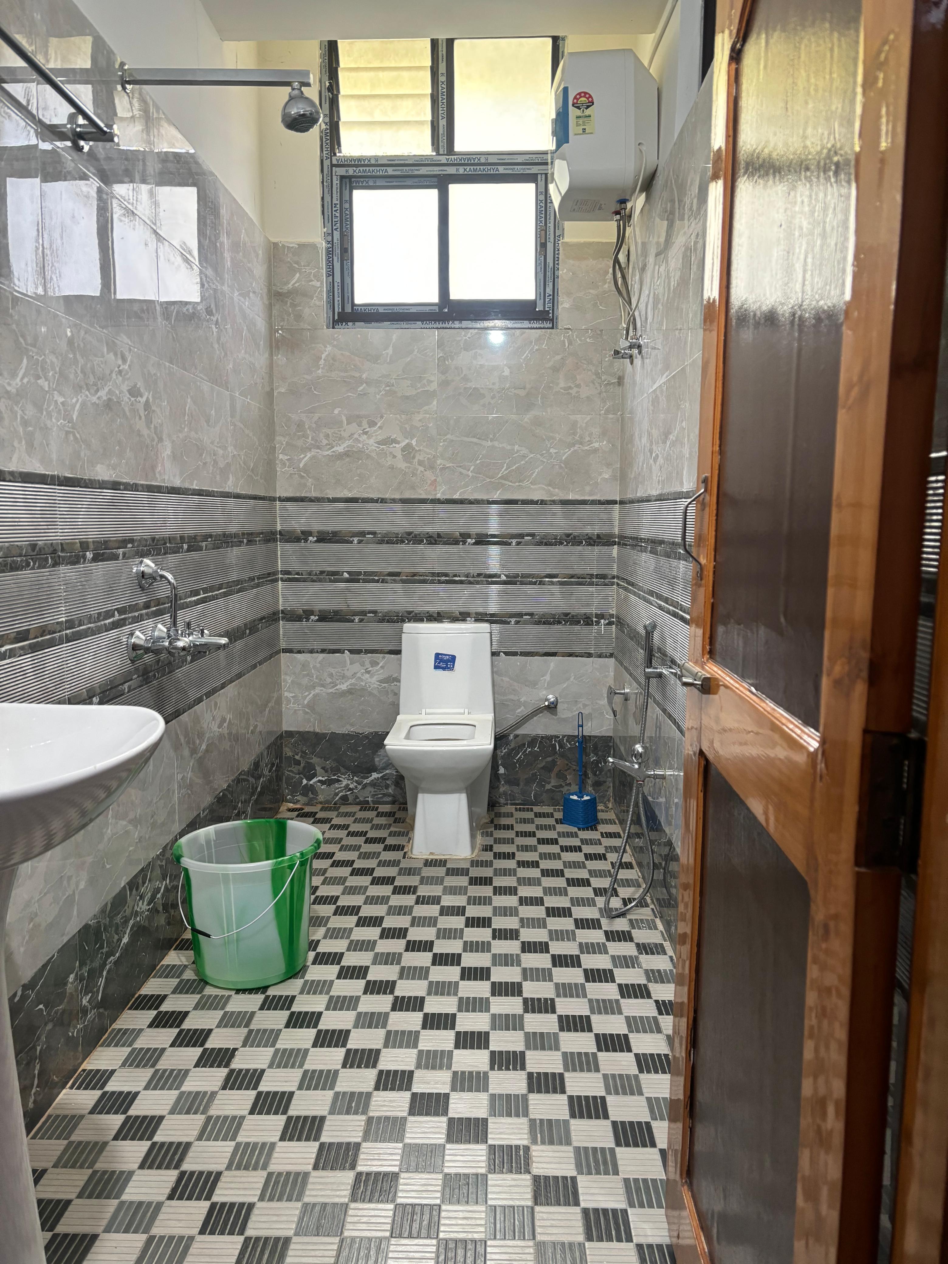 TAWANG STAYHOUSE - Tap to explore photos