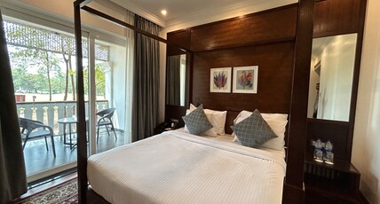 Fairway Golf and Lake Resort Room Type - Deluxe Room Golf View