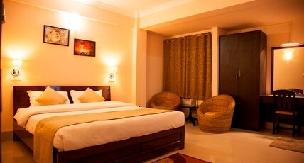 Hotel Seb Tower Room Type - Premier Deluxe King
