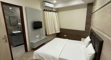 hotel daffodills Room Type - Bedroom 9