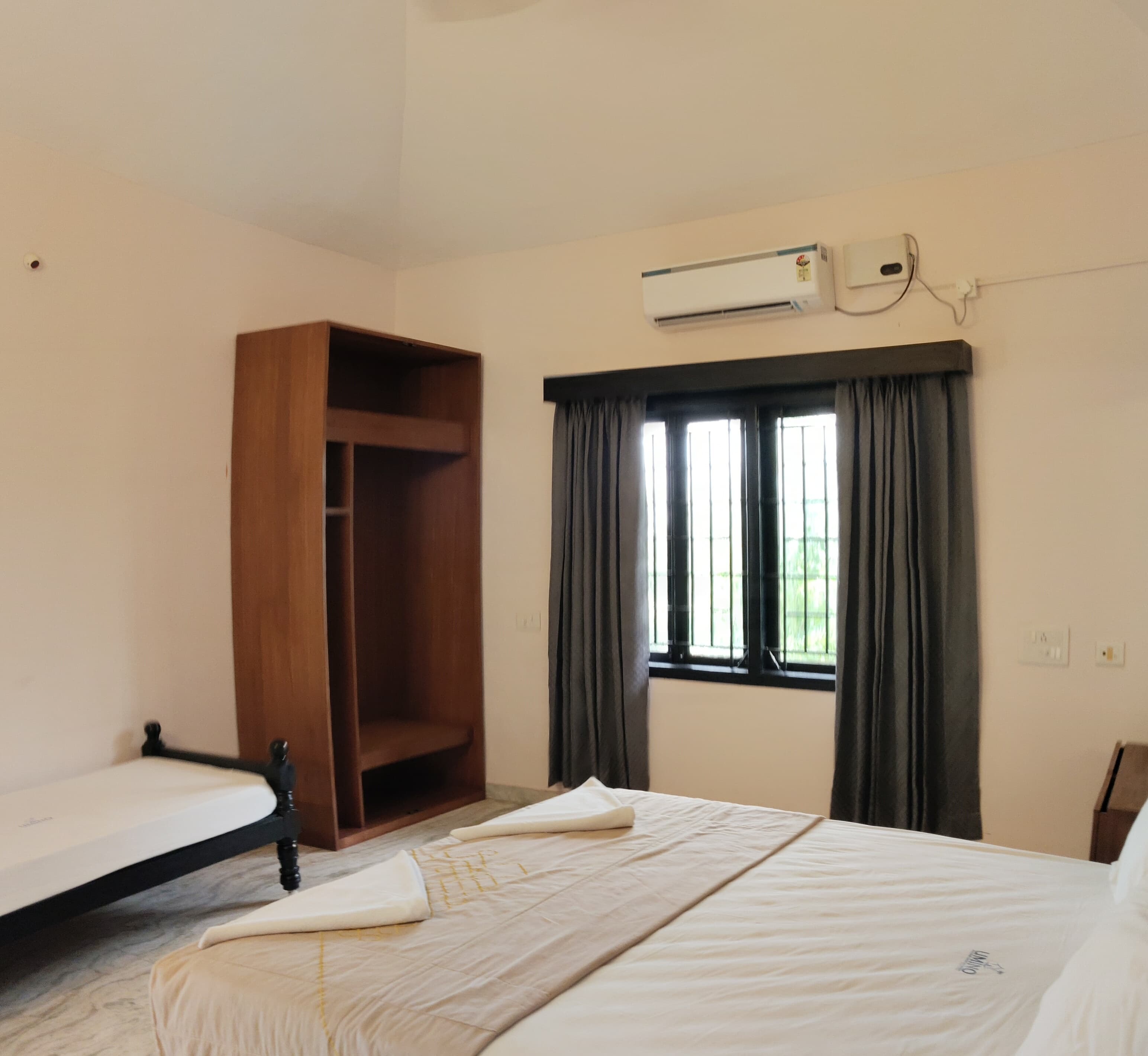 Umino beach house resort - Tap to explore photos