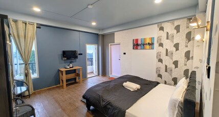 The Cliff House Room Type - Valley View suite-2