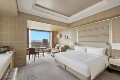 Shangri-La The Fort, Manila