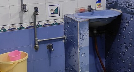Satnam Homestay Room Type - King Size AC Room with Separate Washroom