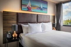 Marsden Suites Albany