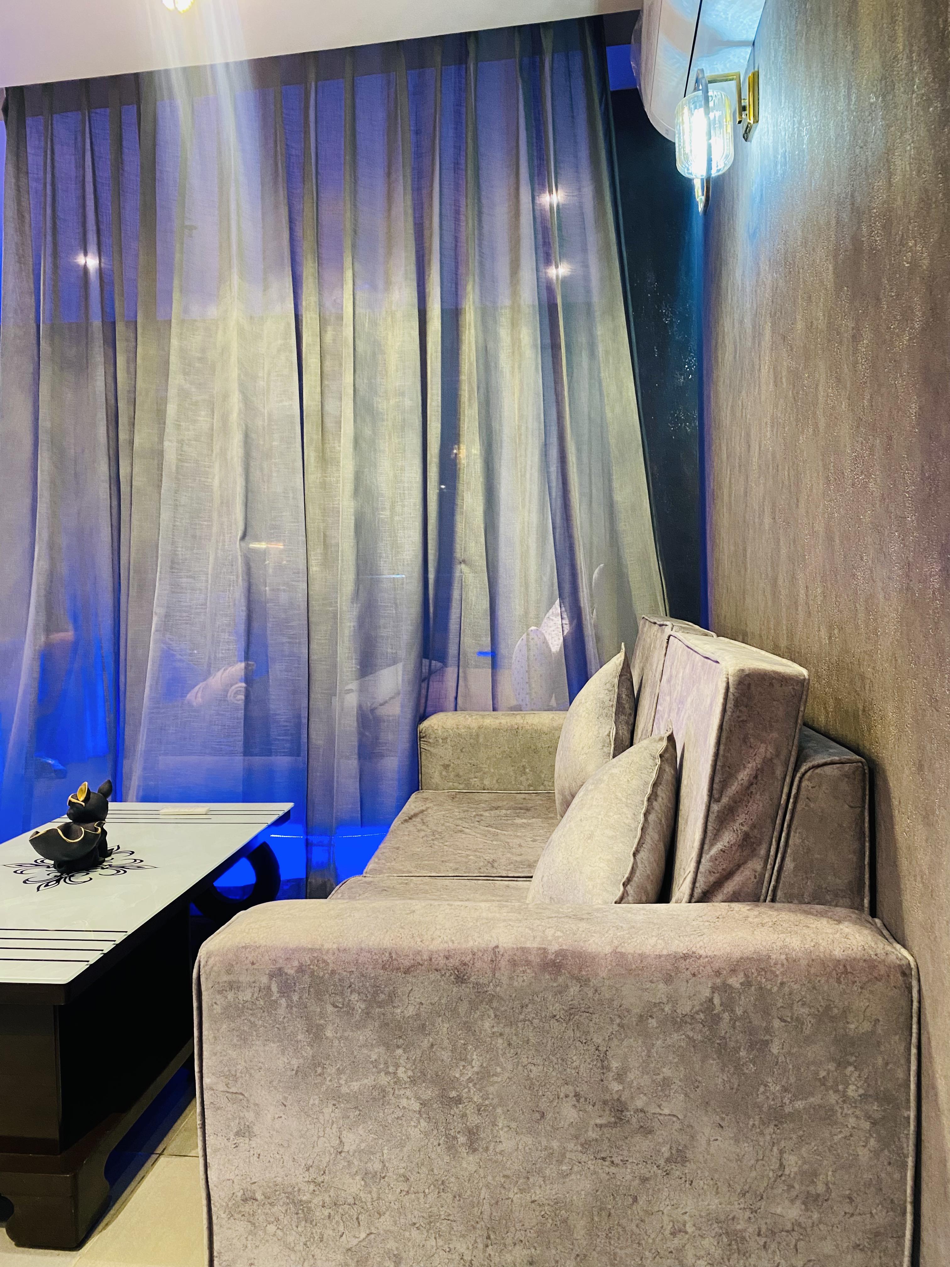 Greygaze Anytime studioz - Tap to explore photos