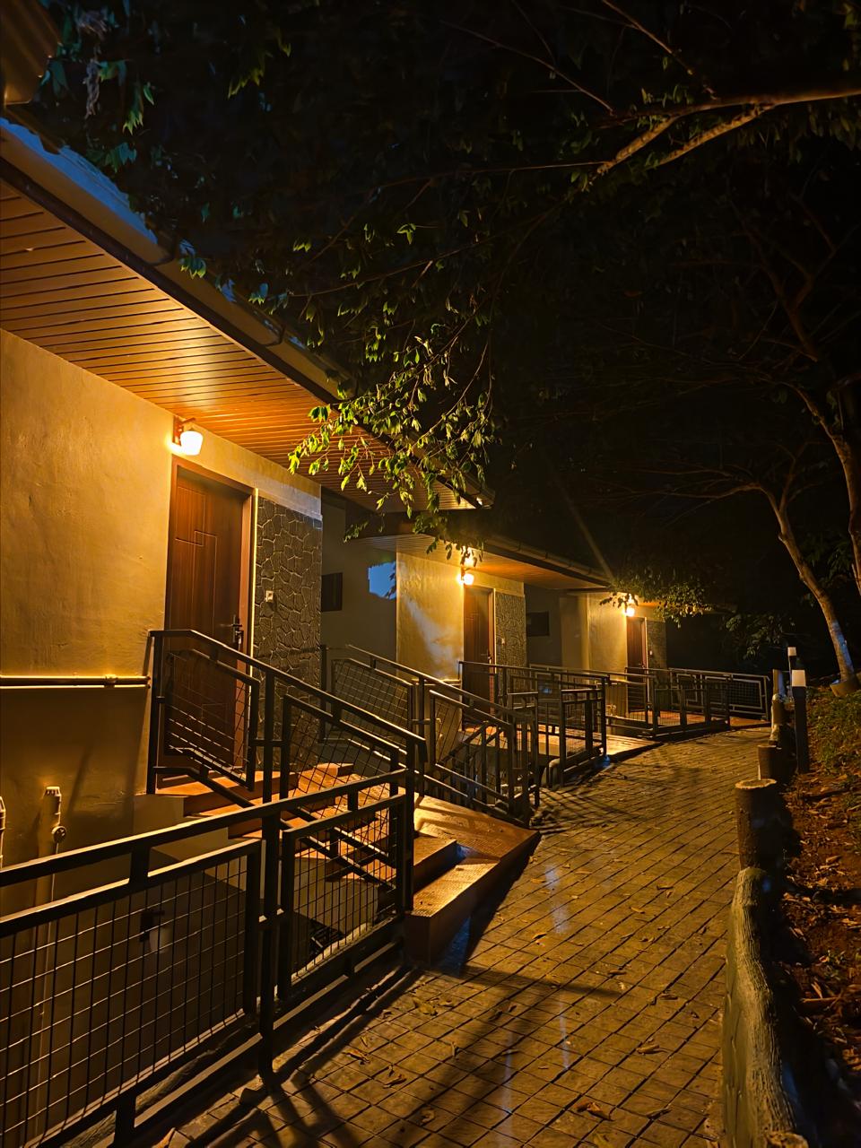 KHANZ REGENCY RESORT - Tap to explore photos