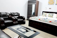 Kanha Kuteer | Entire 2BHK Suite