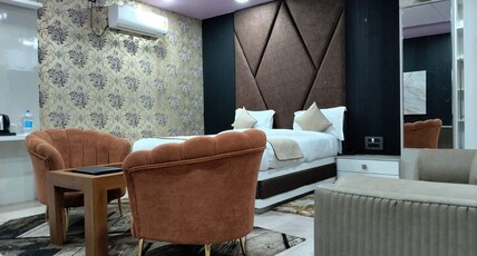 HOTEL RASHMI GRAND Room Type - Suite Room