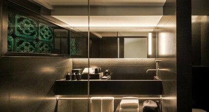 Duxton Reserve Singapore, Autograph Collection Room Type - Shophouse King Room