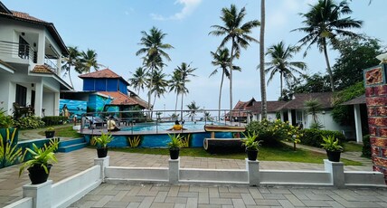 SUNVIEW BEACH RESORT Room Type - Pool View Room