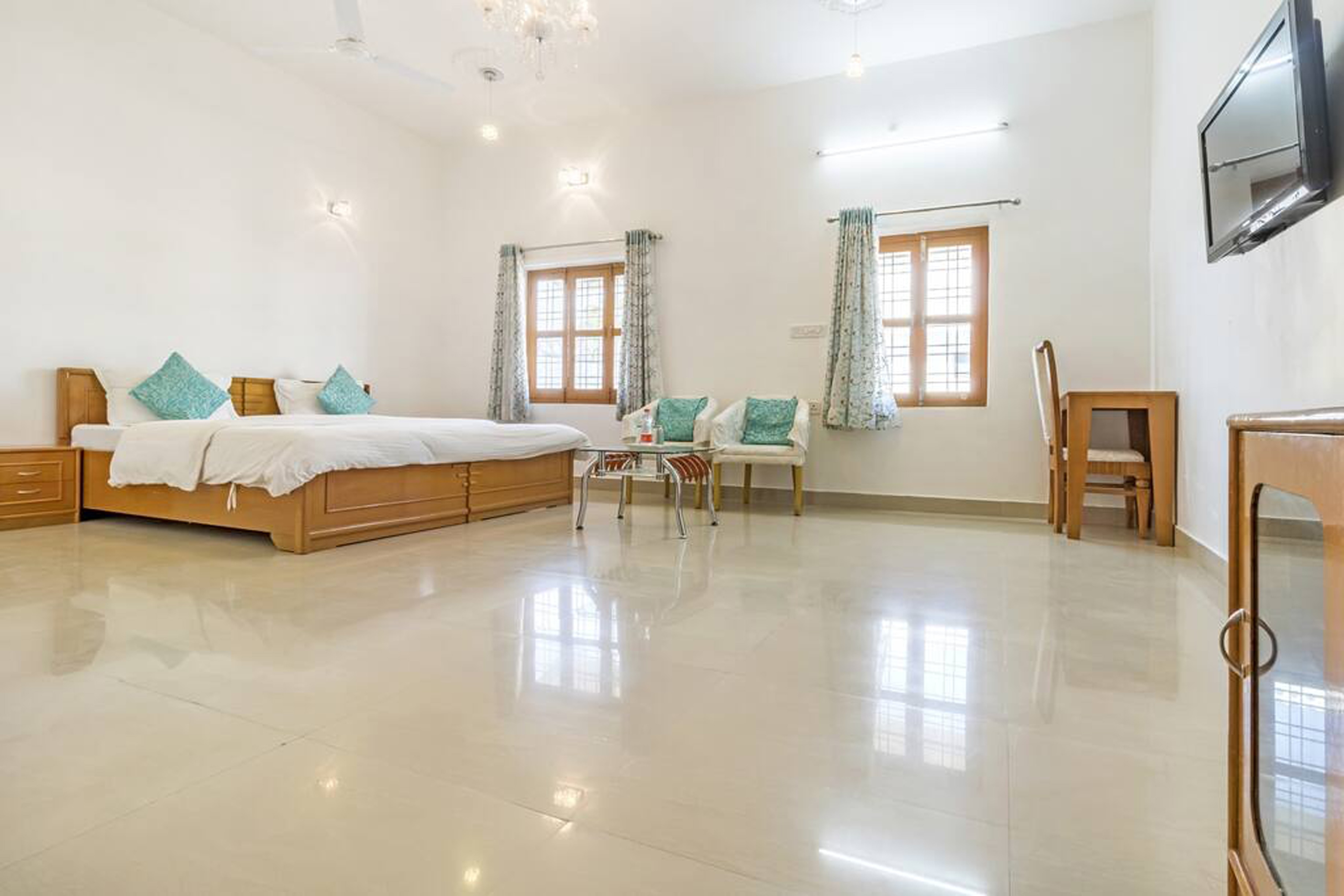 Devendra Garh Palace ( Luxury Paying Guest House) - Tap to explore photos