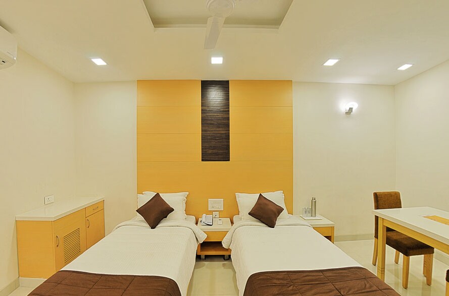 KUBER INN ELITE TNAGAR - Tap to explore photos