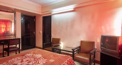 Hotel La Flor Room Type - Standard Non Ac Room