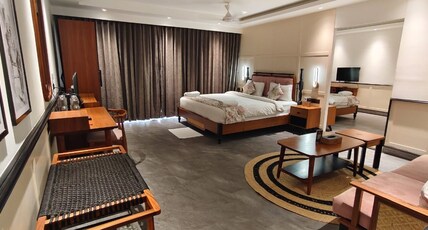Hotel Sonar Bangla Kolaghat Room Type - Suite (2 Double Bed Room)