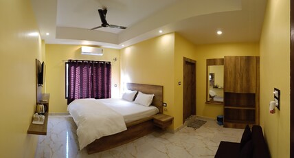 KRAZYROOMS Room Type - Deluxe Non AC Rooms