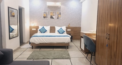 GALLIVANTO INN - ROHINI Room Type - Suite Room with Balcony GALLIVANTO INN - ROHINI Room Type - Suite Room with Balcony