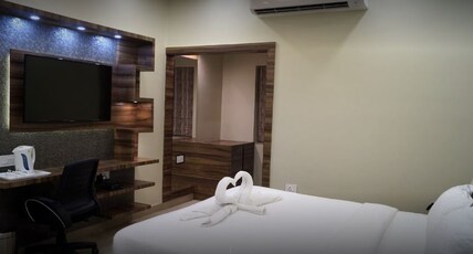 Hotel Silver Arcade Room Type - Executive Deluxe Room