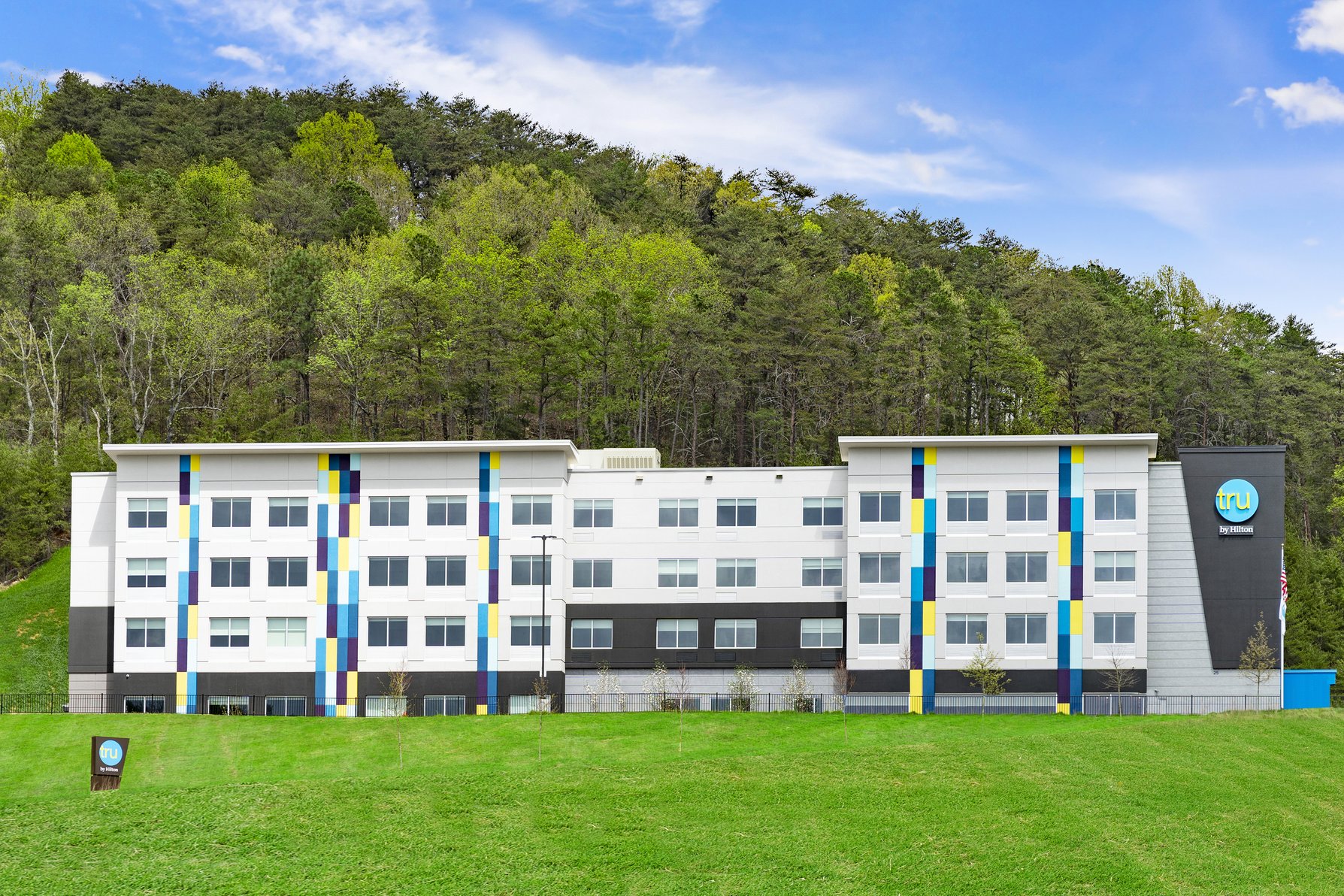 Tru By Hilton Cartersville, GA - Tap to explore photos