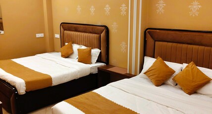 Sri Kunj Villa Home Stay Room Type - Bedroom 102