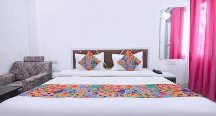 FabHotel Dev Ganga Retreat Room Type - Deluxe Room