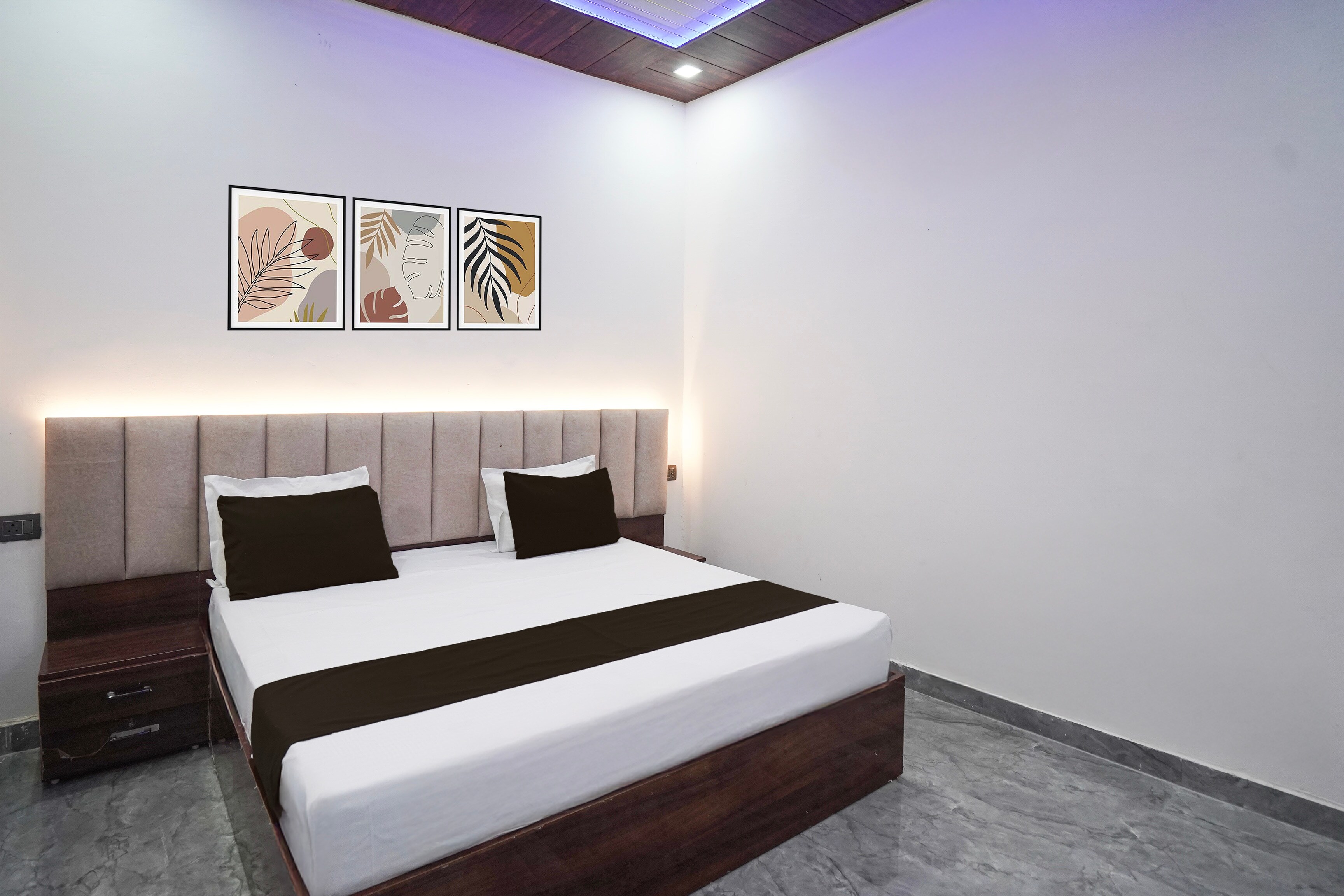 Hotel O Delight Stay Rooms - Tap to explore photos