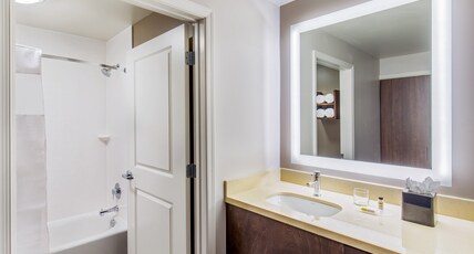 Staybridge Suites Charlottesville Airport Room Type - 2 Queen Studio Suite Mobility Accessible Roll in Shower