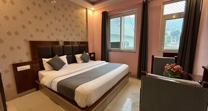 Hotel Kaanha Residency Inn by Shree Krishna Hospitality Room Type - Deluxe Room