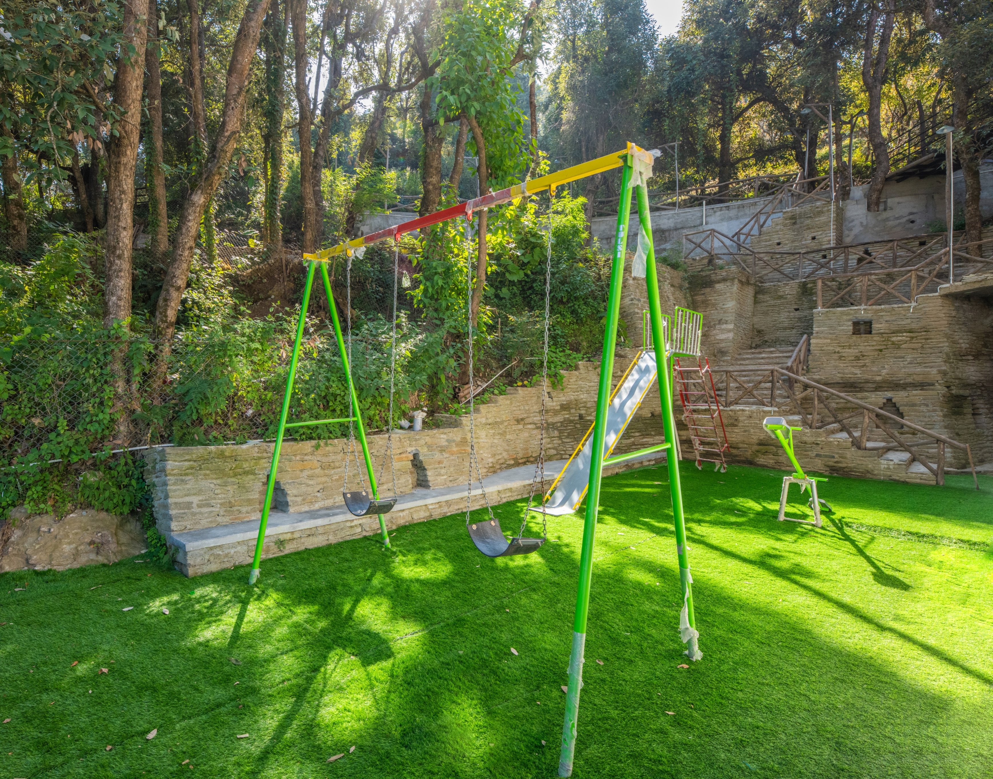 THE CEDAR CASTLE - Tap to explore photos