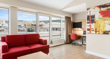 Ramada Encore by Wyndham Istanbul Kartal Room Type - 1 Queen Bed, Deluxe Terrace Room