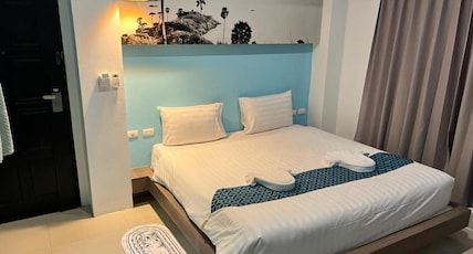 Hotel The Journey Patong New Room Type - Double Room with Balcony and City View Hotel The Journey Patong New Room Type - Double Room with Balcony and City View
