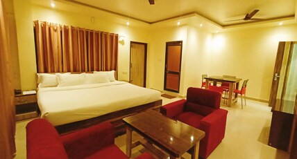Saanvi Royal Club Resort and Restaurant Room Type - Executive junior suite