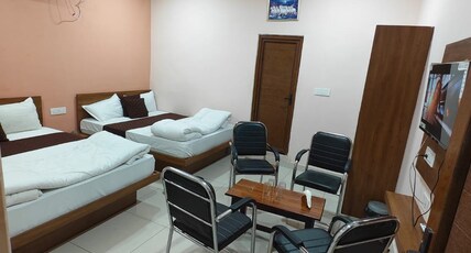 DK HOTEL & RESTORENT Room Type - Basic Double Room