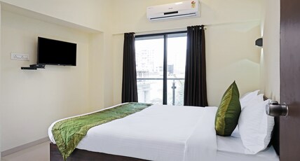 Treebo Lotus Baner Room Type - Deluxe Room