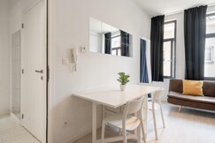 Stylish Antwerp City Apartment for 7