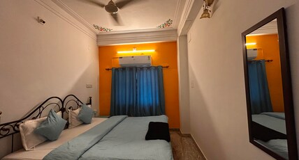 Hostel Mama Udaipur Room Type - Deluxe Double Room