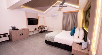 Esthell Village Resort Room Type - Pool View Suite
