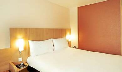 ibis Lille Lomme Centre Room Type - Standard Room with 1 double bed