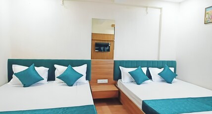 hotel shree Tapovan Room Type - Family Room