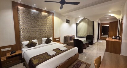Hotel Sarin Inn Heritage Room Type - Presidential Room
