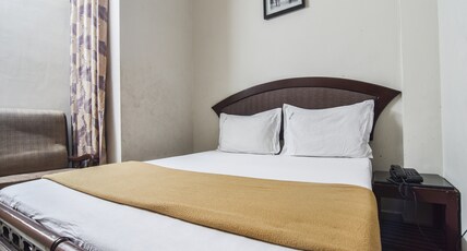 Sky Home Room Type - Deluxe Triple Non AC