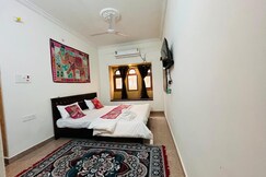 Hostel The Travellers Heaven