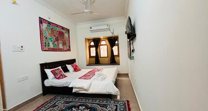 Hostel The Travellers Heaven Room Type - Deluxe Room