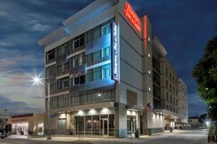 Hampton Inn & Suites by Hilton Los Angeles/Hollywood