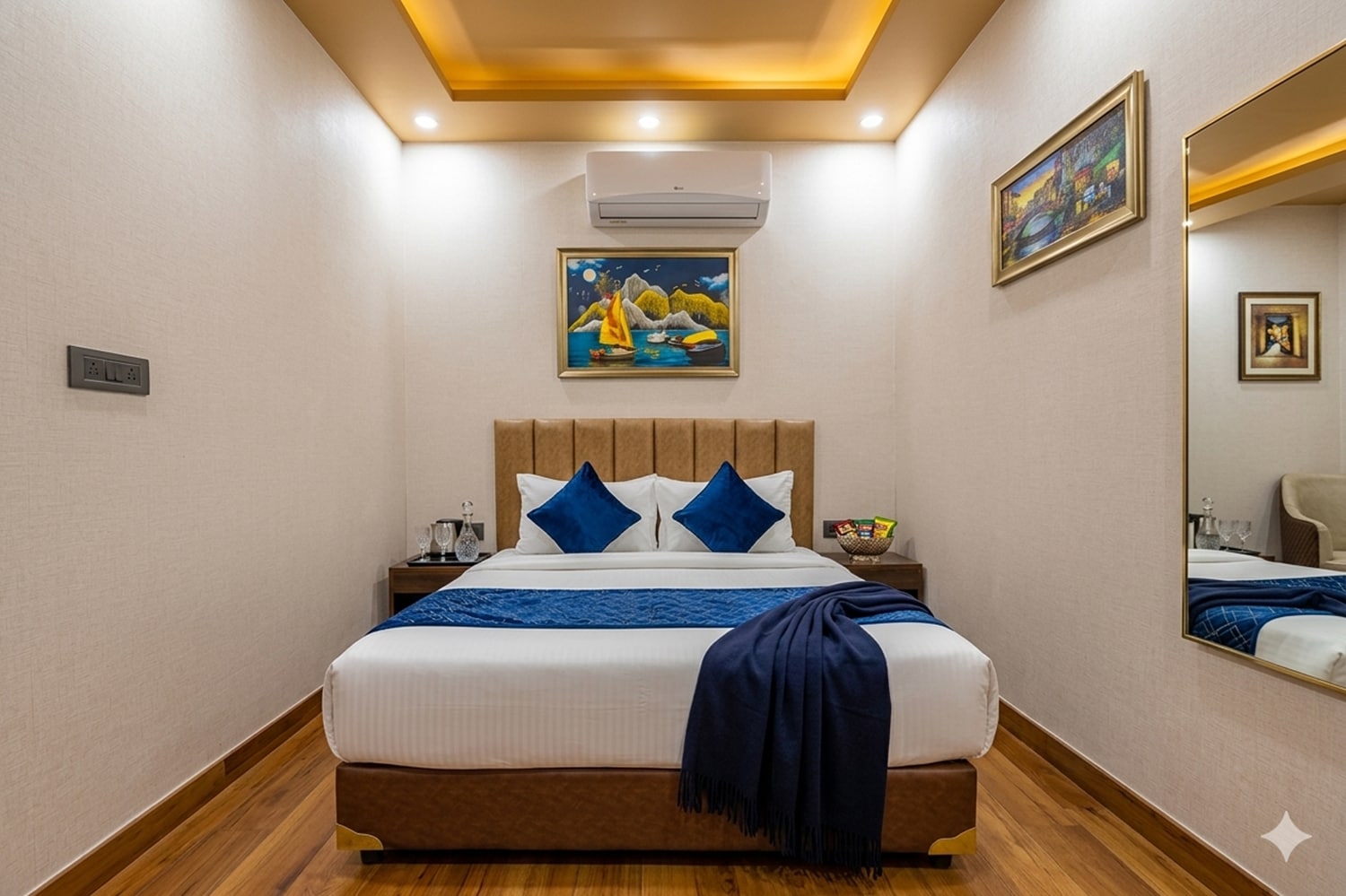 Mannat Green Hotel near Naraina Metro Station - Tap to explore photos