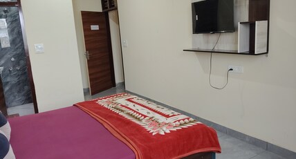 The signature residency Room Type - Bedroom 5