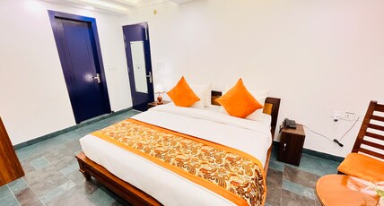 Hotel Green Galaxy - Green Park South Delhi Room Type - Deluxe Room with AC and Smart TV Hotel Green Galaxy - Green Park South Delhi Room Type - Deluxe Room with AC and Smart TV