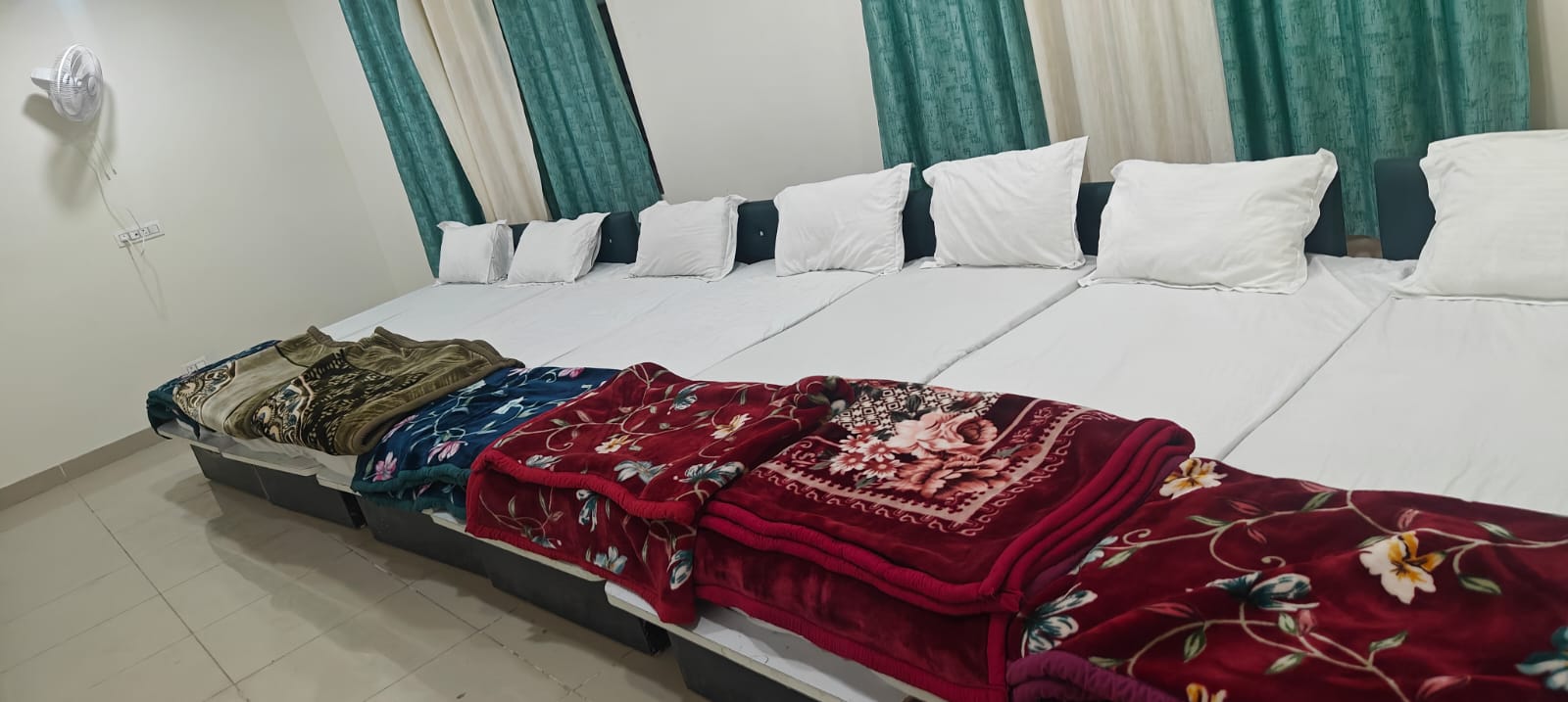 HOTEL THE KARGIL CASTLE - Tap to explore photos