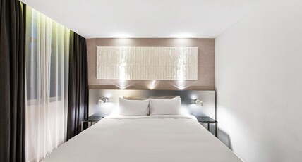 Radisson Blu Hotel, Leeds City Centre Room Type - Junior Suite - Cathedral View