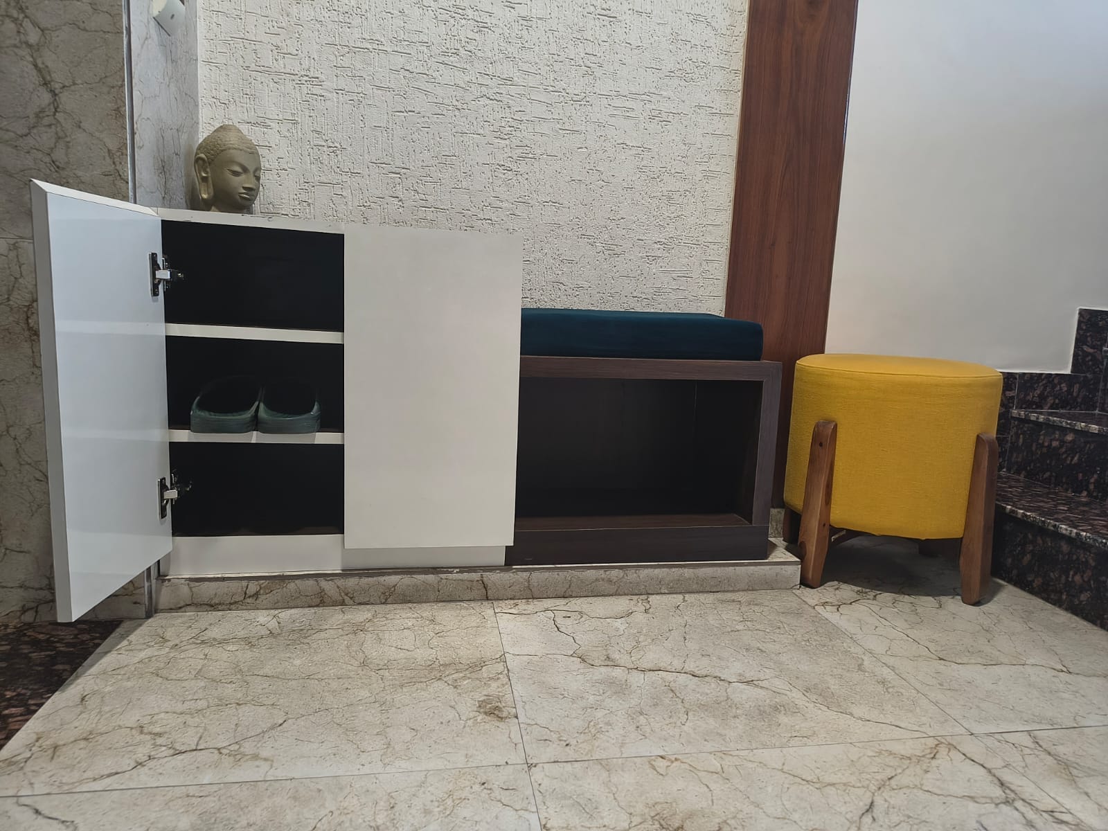 HomiStay 2BHK | 5 min from Chandigarh Railway Station - Tap to explore photos